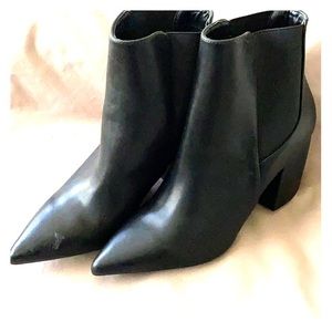 Qupid black ankle boots